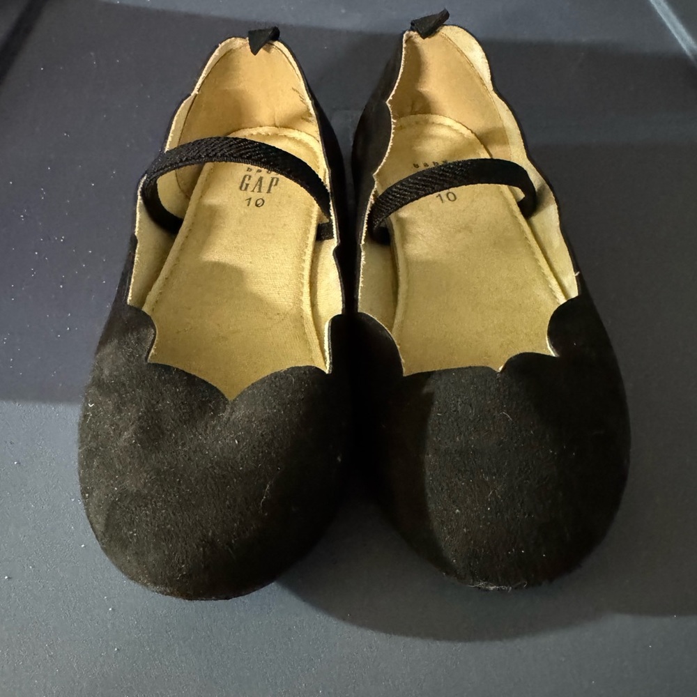 GAP Toddler Scalloped Ballet Flats, Black, 10